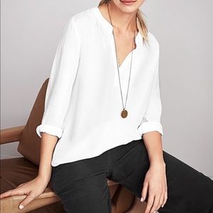 NWT Anthropologie Velvet by Graham & Spencer Split Neck Blouse Sz M